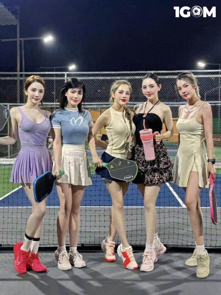 Gái xinh chơi pickleball và sức hút của bộ môn thể thao hiện đại