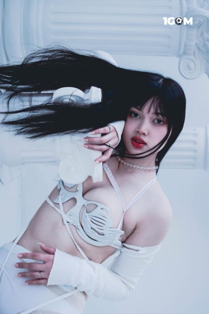 Marilyn Hue - Mỹ nhân tỏa sáng trong làng thời trang và Instagram