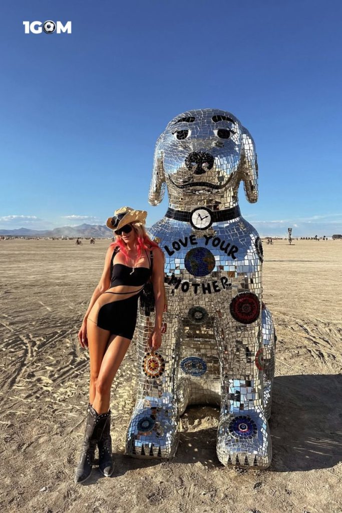 Ola Kowal là một người mẫu thời trang người Ba Lan