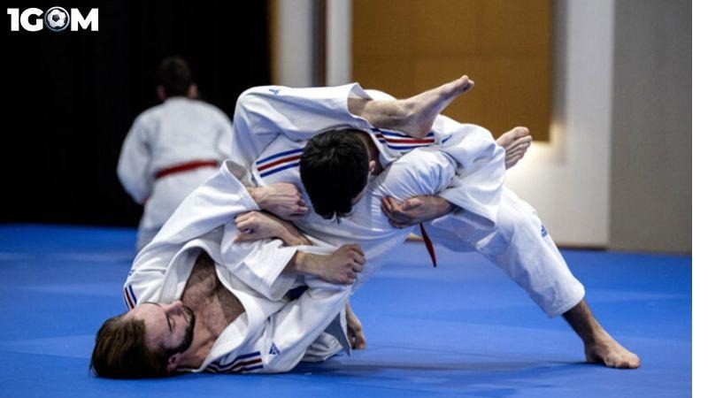  Jujitsu là môn võ thuật cổ truyền xuất phát từ Nhật Bản từ nhiều thế kỷ trước